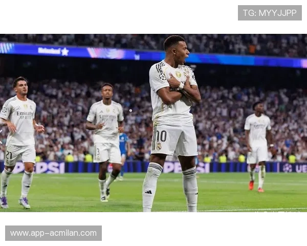 皇马跌入危险区:冠军光环下的隐忧与突破路径 皇马跌入危险区:冠军光环下的隐忧与突破路径