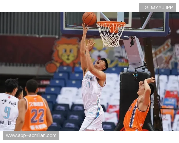 NBL男篮后卫急停三分准星火热:训练室到赛场的极致爆发