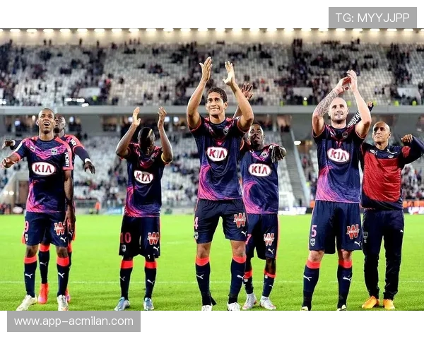 拜仁后防轮换运转流畅稳定