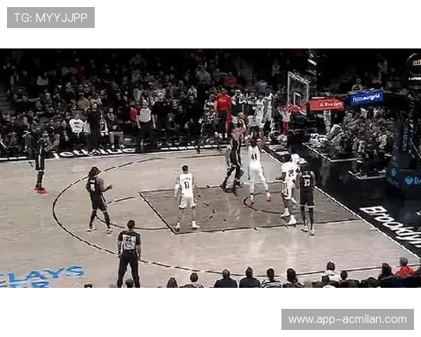 小波特变向突破抛投得手，篮网继续扩大分差