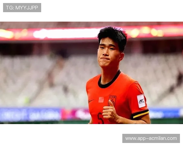 彭啸防守端存在感拉满 彭啸防守端存在感拉满