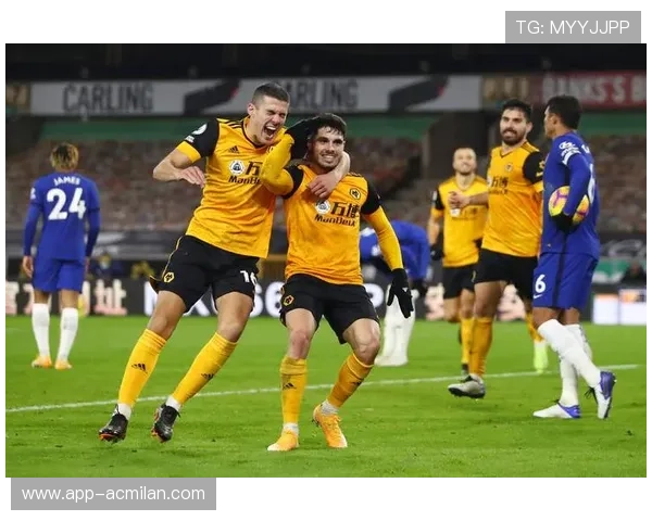 英超阿森纳边路高速推进，前场威胁持续产生